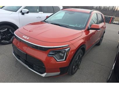 Used 2023 Kia Niro Wave w/ Wave Preserve Package