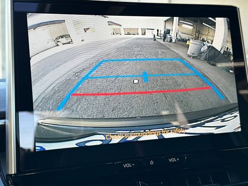 Used 2025 Toyota Corolla SE image 25