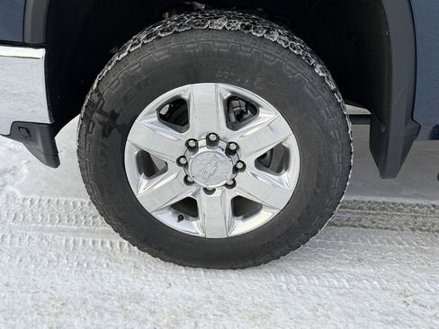 Used 2020 Chevrolet Silverado 2500 LTZ w/ LTZ Plus Package image 7