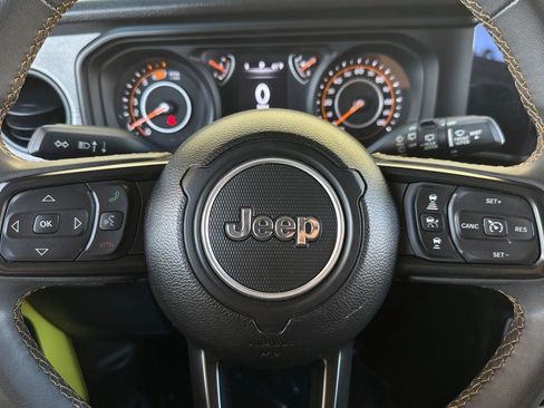 Used 2024 Jeep Wrangler Sport S AWD/4WD image 19