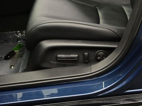 Used 2025 Honda Accord EX-L image 11