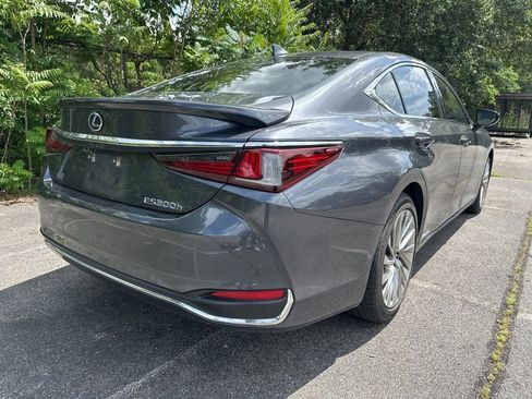 Used 2022 Lexus ES 300h Ultra Luxury w/ Protection Package (P3) FWD image 3