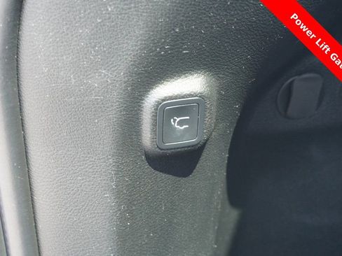 Used 2023 Jeep Cherokee Altitude Lux image 9