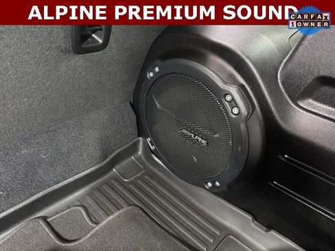 Used 2022 Jeep Wrangler Unlimited Sahara image 5