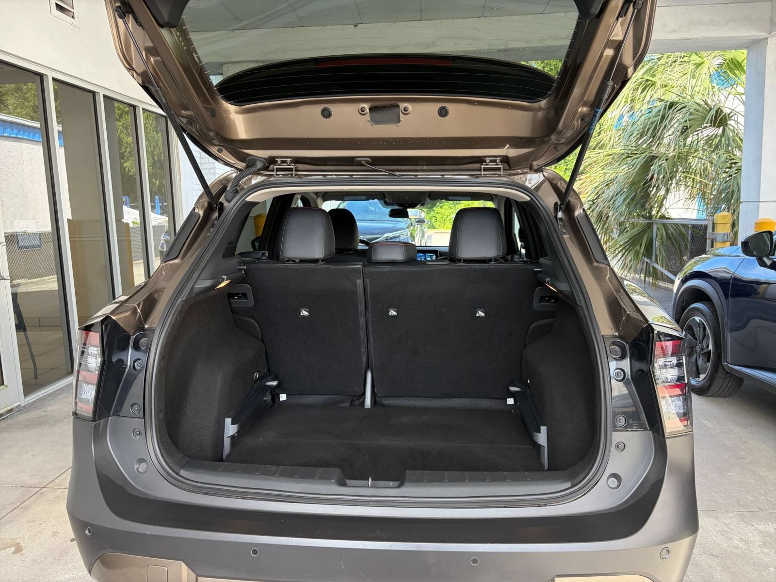 Used 2026 Nissan Kicks SR FWD image 30