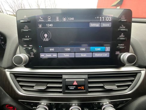 Used 2020 Honda Accord Touring image 35