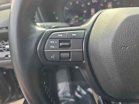 Used 2024 Honda Accord EX-L image 16