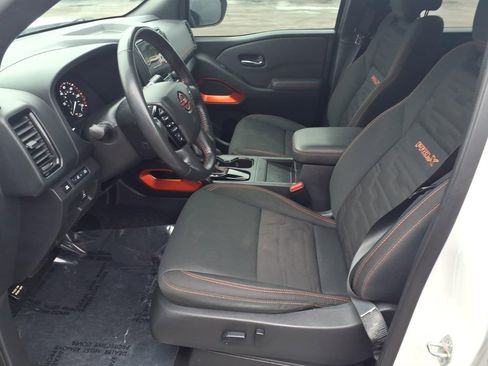 Used 2022 Nissan Frontier Pro-X image 5