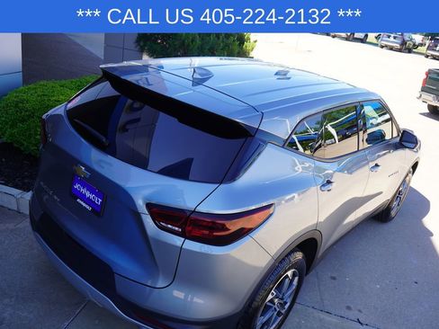 Used 2025 Chevrolet Blazer LT AWD/4WD image 15