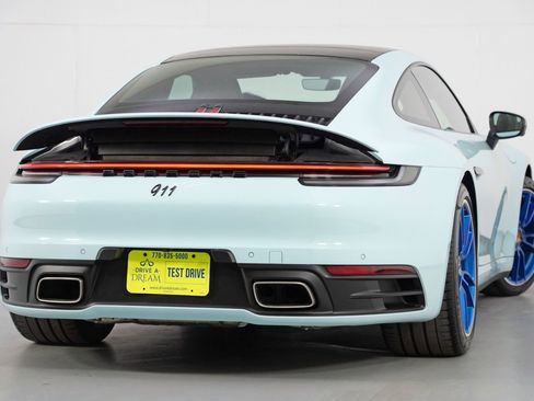 Used 2024 Porsche 911 Carrera image 5
