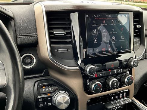 Used 2019 RAM 1500 Laramie image 17