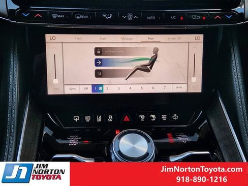 Used 2022 Jeep Grand Wagoneer Series II image 19