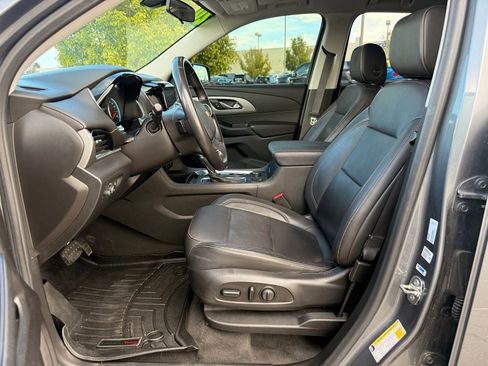 Used 2020 Chevrolet Traverse LT AWD/4WD image 11