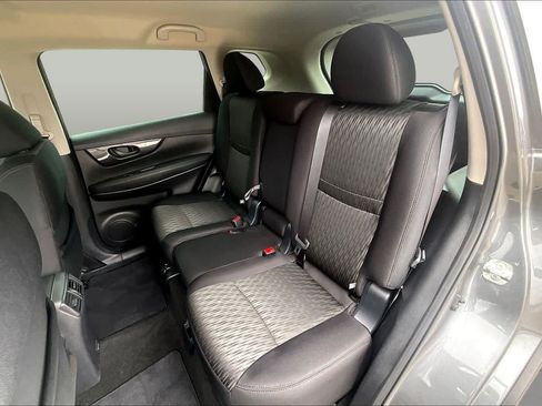 Certified 2020 Nissan Rogue S FWD image 19