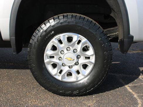 Used 2022 Chevrolet Silverado 2500 LTZ w/ Z71 Off-Road Package image 19