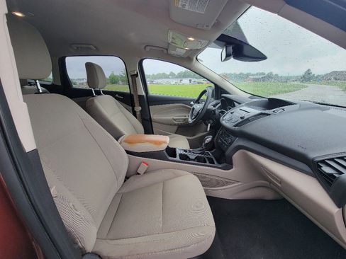 Used 2018 Ford Escape SE w/ Ford Safe & Smart Package AWD/4WD image 30