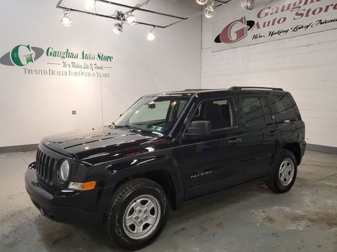 Used 2014 Jeep Patriot Sport image 3