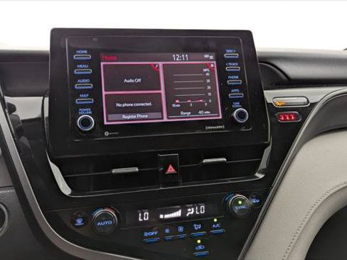 Used 2024 Toyota Camry LE w/ Convenience Package FWD image 21
