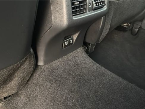 Used 2025 Toyota Camry SE image 22