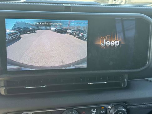 Certified 2024 Jeep Wrangler Unlimited Sahara AWD/4WD image 25