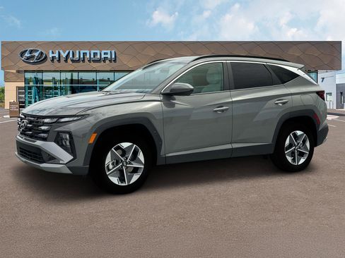 New 2026 Hyundai Tucson SEL image 2