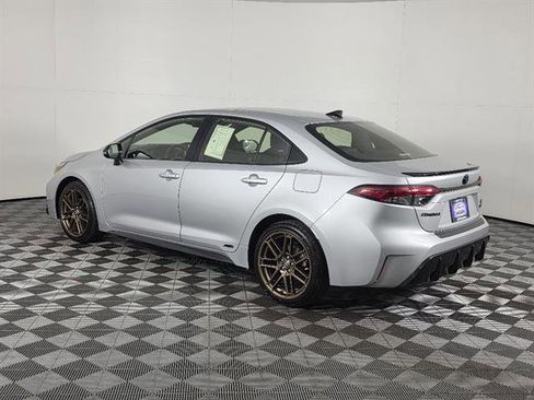 Used 2024 Toyota Corolla SE AWD/4WD image 7