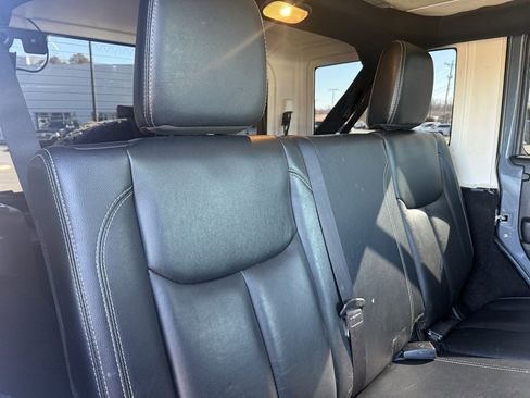 Used 2014 Jeep Wrangler Unlimited Sahara w/ Dual Top Group image 37