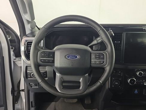 Certified 2025 Ford F350 Lariat w/ FX4 Off-Road Package image 13