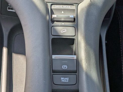 Certified 2023 Honda HR-V EX-L image 22