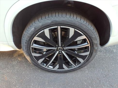 New 2026 Volvo XC90 B6 Ultra image 7