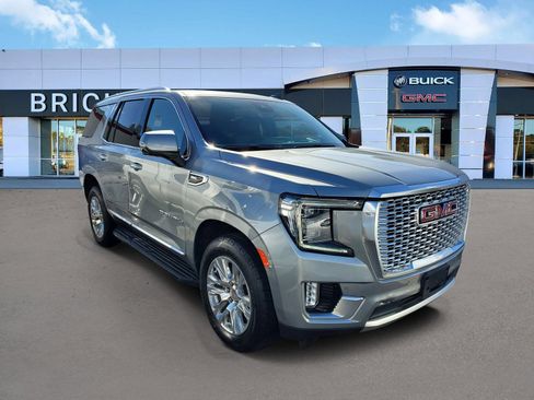Used 2024 GMC Yukon Denali AWD/4WD image 2