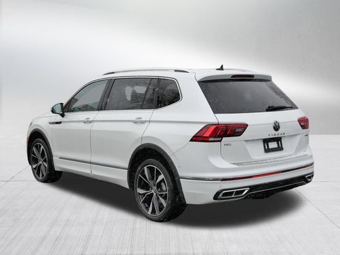 Certified 2022 Volkswagen Tiguan SEL R-Line AWD/4WD image 5