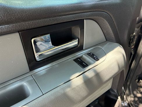 Used 2013 Ford F150 XL w/ Mid Equipment Group RWD image 32