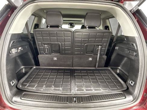 Used 2023 Jeep Grand Cherokee L Laredo w/ Luxury Tech Group I image 40