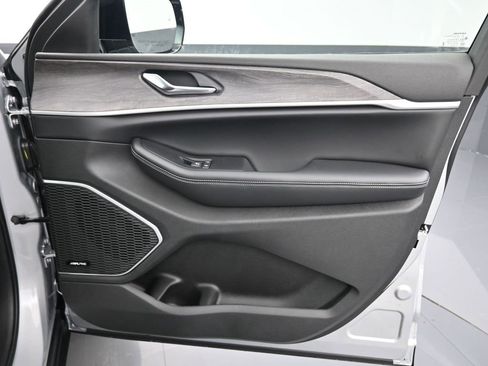 New 2024 Jeep Grand Cherokee Limited 4xe image 20