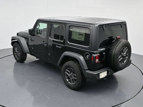 Used 2024 Jeep Wrangler Unlimited Sport AWD/4WD image 50