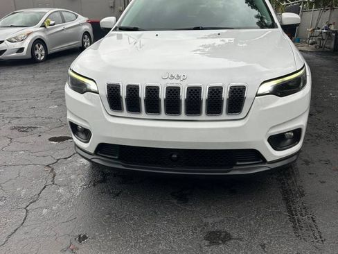 Used 2021 Jeep Cherokee Latitude Plus FWD image 8