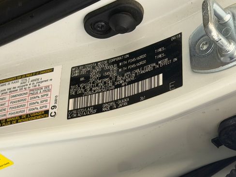 Used 2019 Toyota 4Runner Limited AWD/4WD image 25