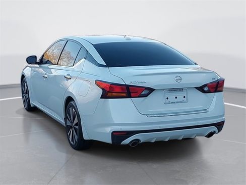 Used 2019 Nissan Altima 2.5 SV image 5