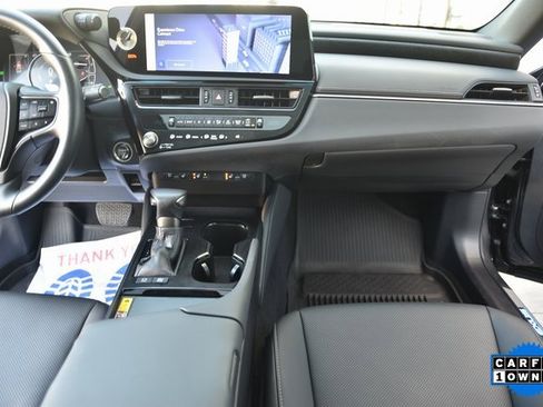 Used 2025 Lexus ES 300h 300h image 6