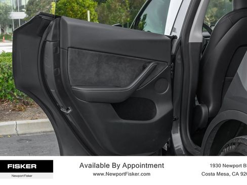 Used 2023 Tesla Model Y 2WD image 22