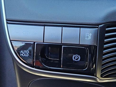 New 2026 Hyundai Ioniq 5 SE image 13