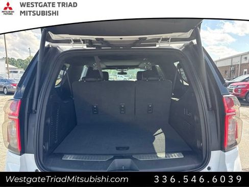 Used 2022 Chevrolet Suburban RST w/ Luxury Package AWD/4WD image 21