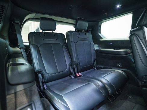 Used 2022 Jeep Grand Cherokee L Overland w/ Luxury Tech Group IV AWD/4WD image 39