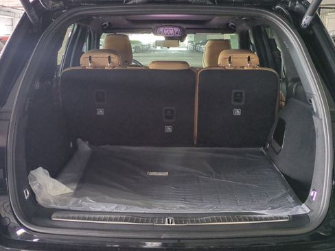 New 2025 Jeep Grand Cherokee Summit image 13