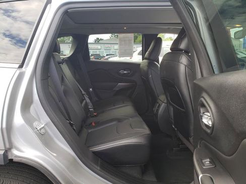 Used 2022 Jeep Cherokee Limited image 14