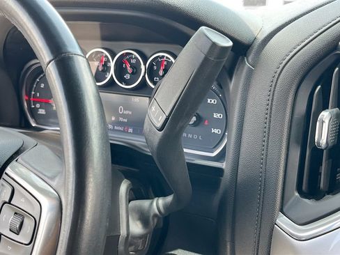 Used 2022 Chevrolet Silverado 1500 LT Trail Boss AWD/4WD image 16