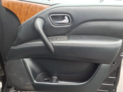 Used 2019 INFINITI QX80 Luxe image 11