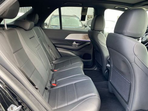 Used 2025 Mercedes-Benz GLE 350 4MATIC image 25