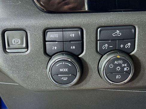 Used 2023 Chevrolet Silverado 1500 RST w/ Z71 Off-Road Package AWD/4WD image 21